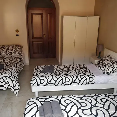 Kalos Guest house *