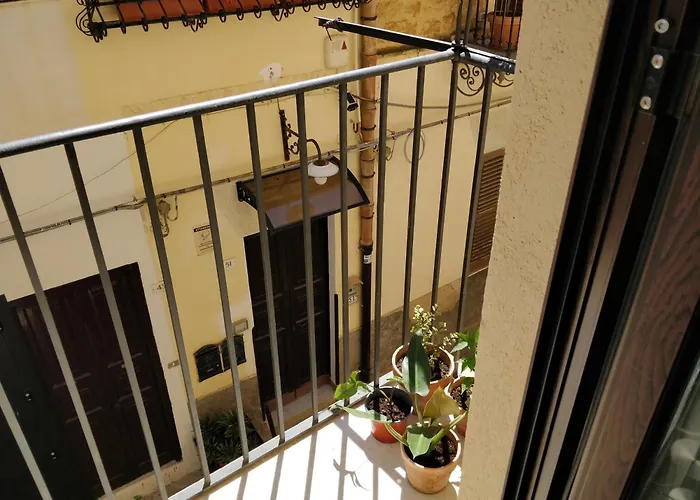 בית הארחה Kalos אגריג'נטו