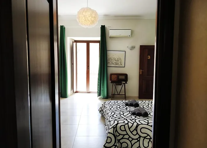 בית הארחה Kalos אגריג'נטו